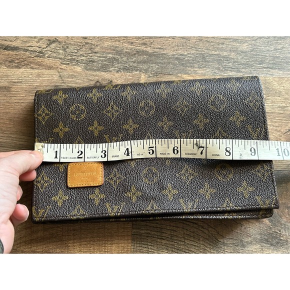 Louis Vuitton Vintage 70's Clutch with Victory Hook Flap Bag - Picture 6 of 7